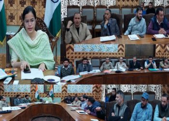 DEO Kupwara reviews plan for transportation of Polling Staff, EVMs