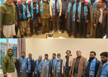 Sajad Lone welcomes scores of prominent socio-political activists from Lolab