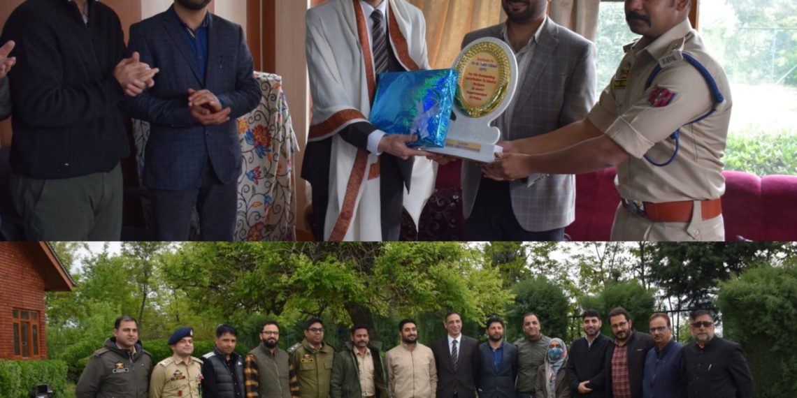 District Administration Budgam bids warm farewell to outgoing SSP Al Tahir Gillani