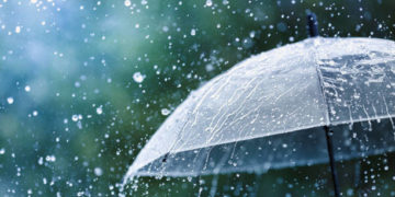 Rainfall Lashes Plains in J&K, Snowfall in Higher Reaches