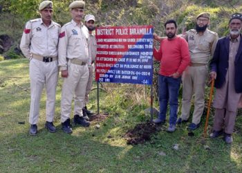 Crackdown against Terror handlers – Police in Baramulla attaches properties of one morw terror handler based in Pakistan worth lacs