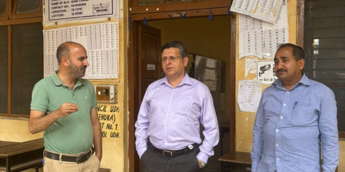 Lok Sabha Elections 2024   R&R Commissioner reviews arrangements at Special Polling Station