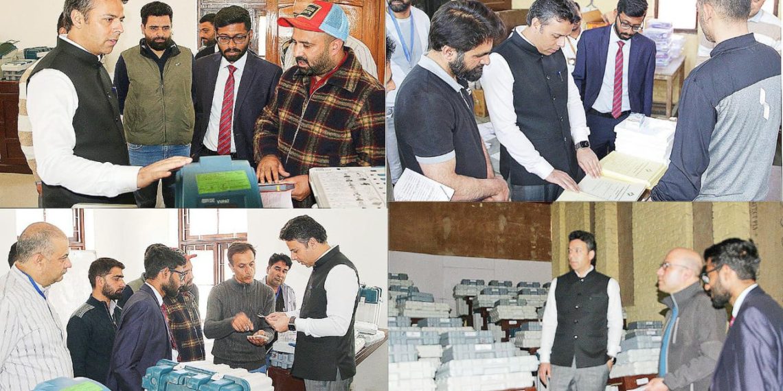 Lok Sabha Elections-2024 RO Srinagar PC oversees commissioning of EVMs at Collection/ Distribution Centres in A S College, GDC Bemina