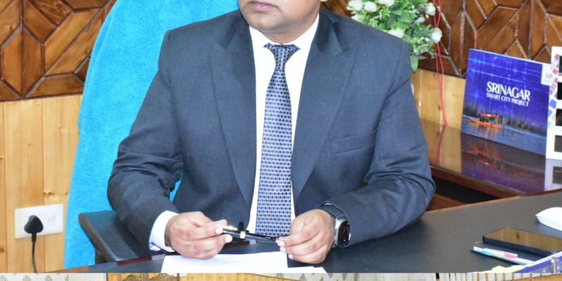 CEO, SSCL chairs review meeting, evaluates progress of Smart City Projects