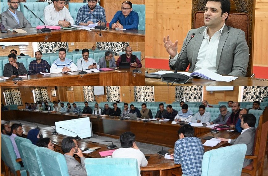Lok Sabha Elections 2024: DEO Kulgam reviews preparedness for Lok Sabha Elections scheduled for 25th May