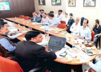 DC Bandipora conducts field tour of Sumbal Sub-division, inspects ongoing works of Jal Shakti