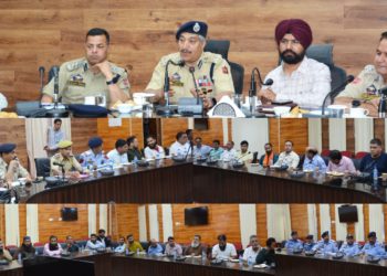 DIG traffic Jammu reviews implementation of road safety measures in Doda District