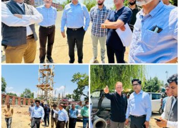 CEO SSCL reviews progress of ongoing projects in Srinagar