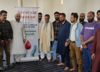 چندوسہ بارہمولہ میں بلد ڈونیشن میڈیکل کیمپ کا اہتمام  مریضوںکاڈاکٹروں نے کیامعائنہ اورادویات تقسیم
