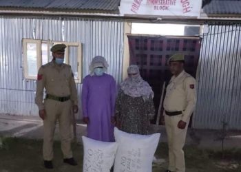 Budgam Police arrests 02 drug peddlers, Contraband substances recovered