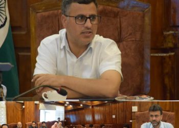 DC Bandipora reviews functioning of Revenue Department