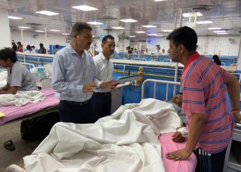 Akhnoor road mishap Indian Red Cross Society team meet injured persons