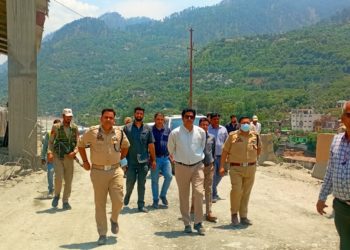 DC Ramban stresses on hindrance free NH-44 for SANJY-2024, work on Nashri – Banihal stretchtourist & fruit season Inspects, widening maintenance