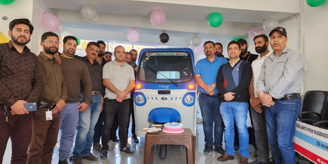 Himalayan Motors Inaugurated New Showroom at Karan Nagar Srinagar near Neelam Cinema