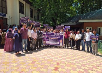 Voter awareness crucial for healthy democracy: CUKashmir VC