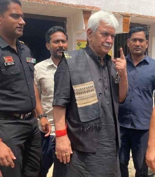 Lt Governor Manoj Sinha Urges High Voter Turnout After Casting Vote in Mohanpura Village