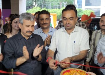 Div Com inaugurates Jashn e Hunar at Jammu Haat: One month Exhibition cum sale showcases wide range of local products