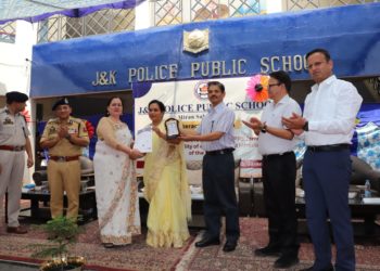DGP, J&K inaugurates 5G-enabled i5 interactive panels for Smart Classes at PPS, Jammu