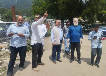 Director Health Services, Kashmir, Visits Pahalgam, Nunwan, and Chandanwari Hospitals to Review Yatra Preparations