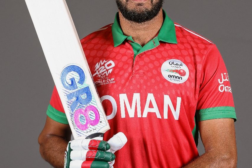 GR8 strikes a hat-trick – Kashmiri willow features in third consecutive T20 World Cup Two players from Oman play with Kashmir Willow bat