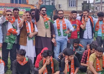 Attracted by BJP vision, Youth of kashmir are marching towards the party