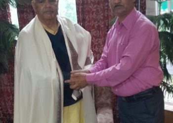 BJP Celebrates Lok Sabha Victory: Ganderbal District President Mohammed Amin Shah Honors Shri Ashok Kaul Ji.