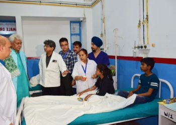 Lt Governor visited hospitals to enquire about health of pilgrims, who were injured in Reasi terror attack