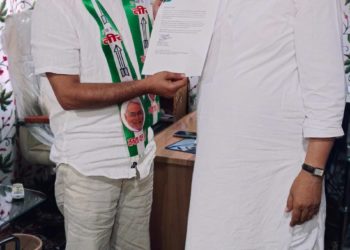 Senior Social Activist Manzoor Ahmad Sheikh Joins Janta Dal United with GM Shaheen