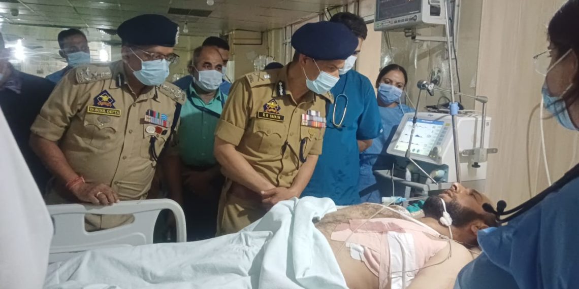 DGP J&K offers solidarity and support to injured Police jawan at Government Medical College Jammu