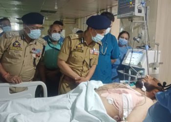 DGP J&K offers solidarity and support to injured Police jawan at Government Medical College Jammu