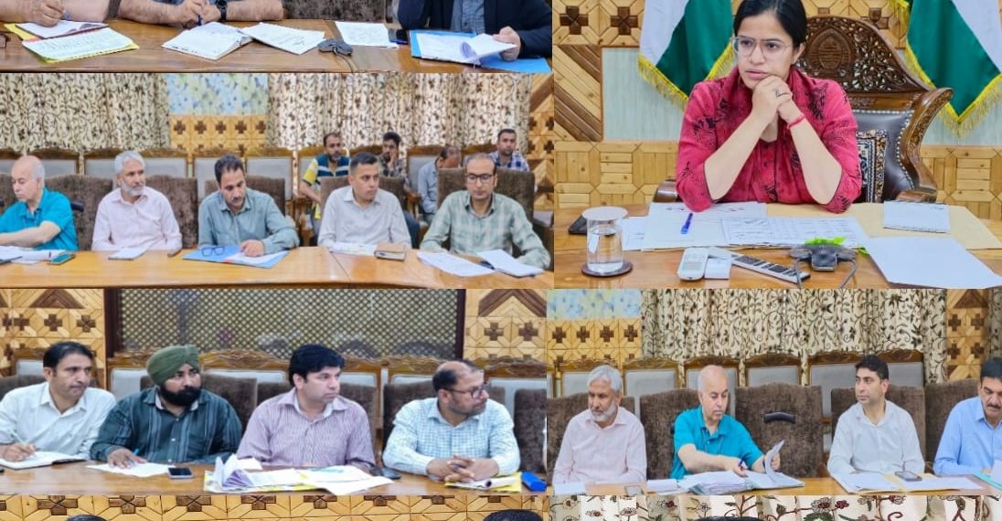 DDC Kupwara reviews progress on NH-701, RKCTC project.