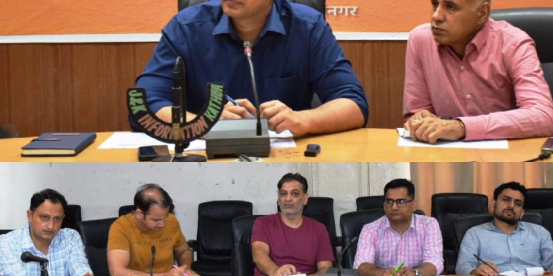 DC Kathua chairs RDD meeting to discuss modalities for 2024-25 Plan for PRI and BDC grants