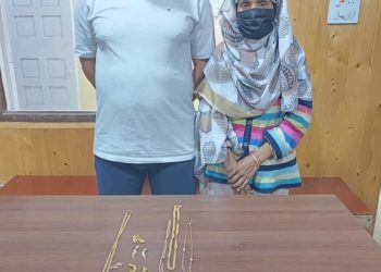 Budgam Police  solved a burglary case by arresting 02 accused persons involved in the commission of crime.