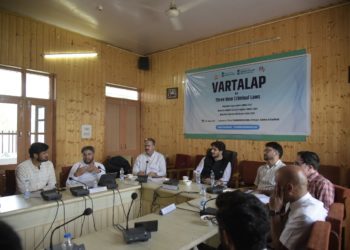 PIB Srinagar organizes ‘Vartalap’ on three new criminal laws