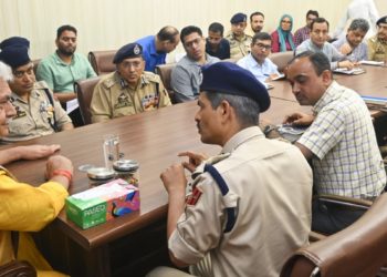 Lt Governor visits Bhagwati Nagar Yatri Niwas, inspects arrangements for Shri Amarnath Ji Yatra pilgrims