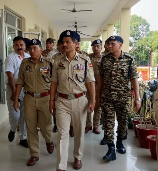 DGP J&K visits Shri Amarnath Ji Yatra Base Camps
