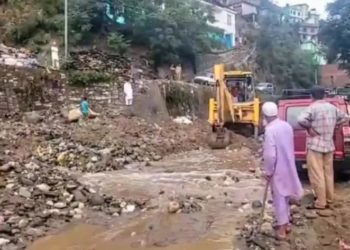 Cloudburst hits Thathri in Doda, houses flooded with mudslides