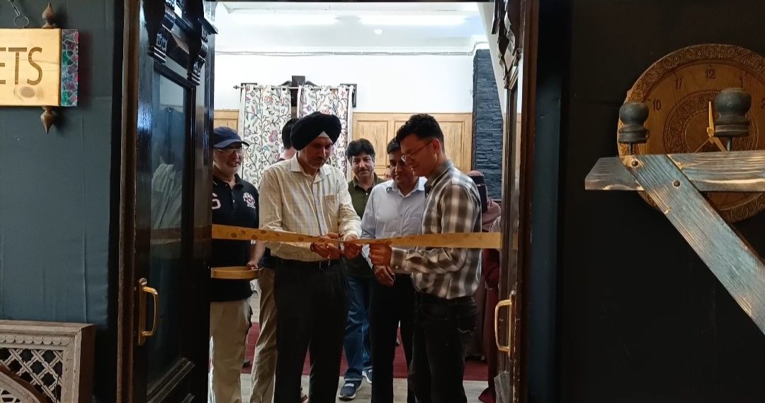 Unique Handicrafts Exhibition begins at Govt Arts Emporium
