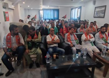 PM Modi’s 111th ‘Mann Ki Baat’ | Ashok Koul and Party Workers Attend Episode in Rajbagh, Srinagar