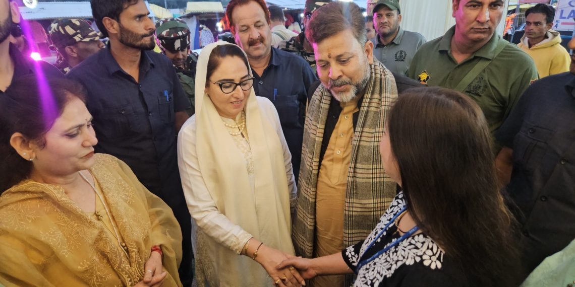 Dr Andrabi welcomes Amarnath Yatris at Baltal & inaugurates a Langer Bhandara