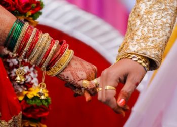 KASHMIRI NUPTIALS: A TRADITION OF SPLENDOR AND OPULENT EXPENDITURES