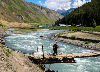 UNVEILING THE SPLENDOR OF GUREZ VALLEY AN ODYSSEY FROM DAWAR TO THE ENIGMATIC PATALWAN LAKE