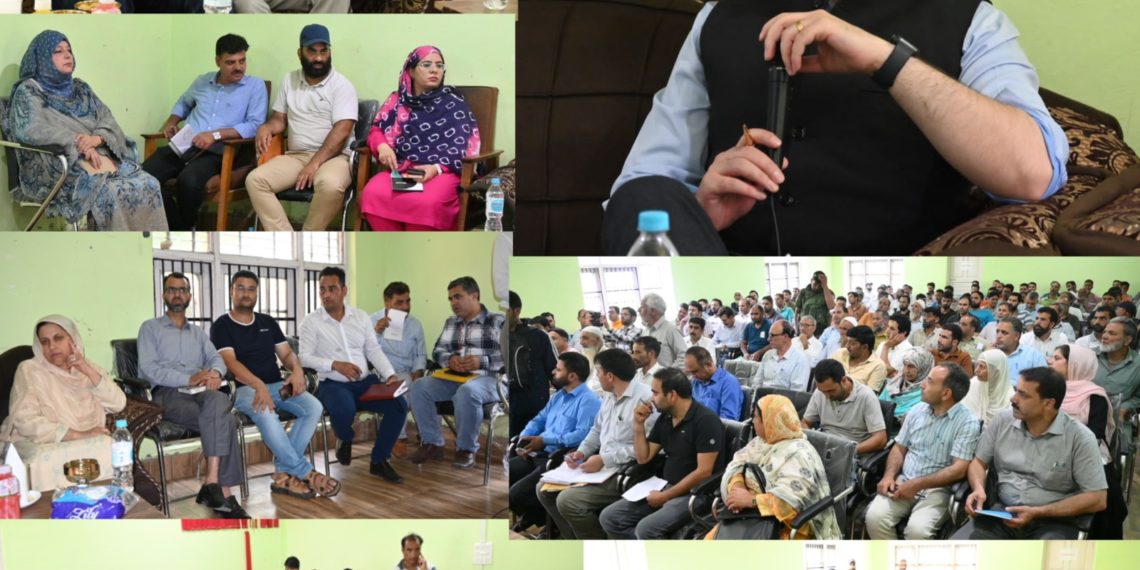 Block Diwas: DC Kulgam presides over grievances redressal camp at Devsar; gives patient hearing to public grievances