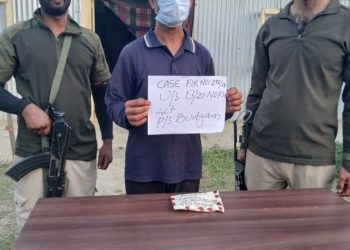 Police arrests drug peddler in Budgam; contraband substances recovered