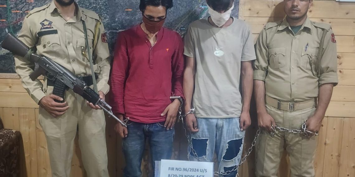 Police arrest 02 drug peddlers in Baramulla; Contraband substance recovered