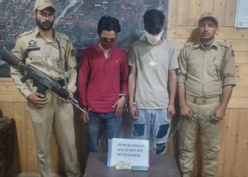 Police arrest 02 drug peddlers in Baramulla; Contraband substance recovered
