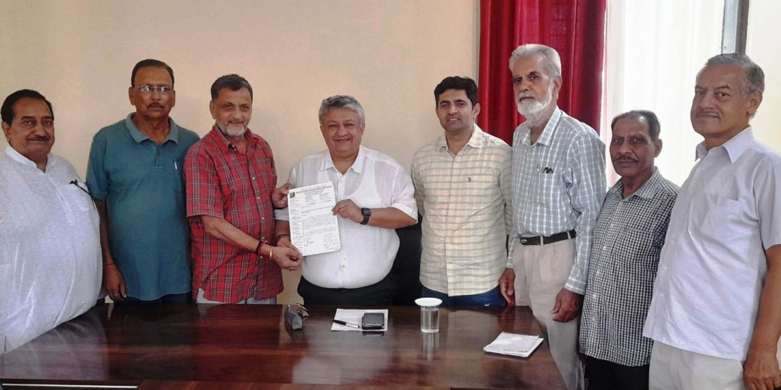 DC Reasi meets with Senior Citizens in Katra
