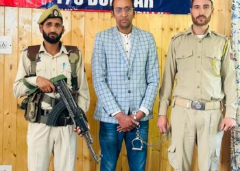 Police arrest absconder evading his arrest for more than 4 years in Baramulla