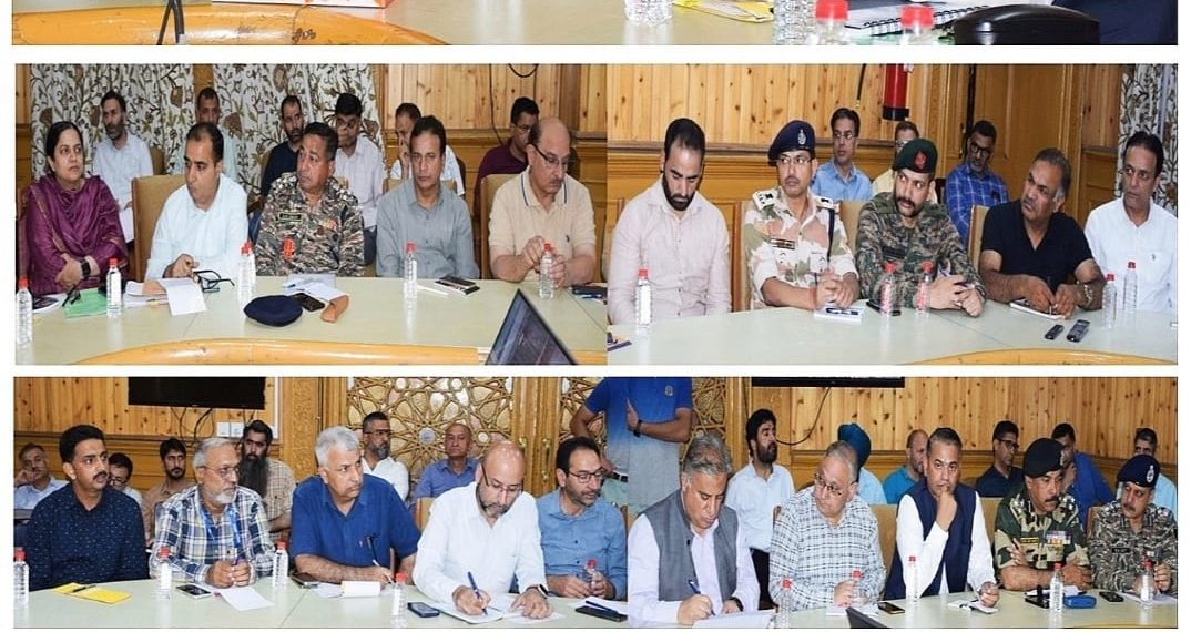 Ensure top-notch arrangements for celebration of Independence Day: Div Com Kashmir