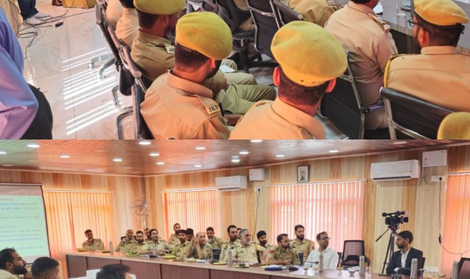 Police organises One-day Workshop on New Criminal Laws in Pulwama